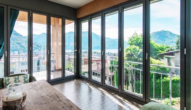 Large apartment with lake view terrace (Miravalle Lakeview)