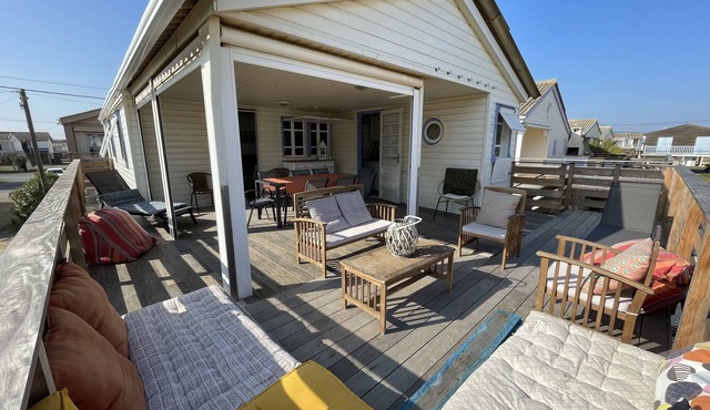 Large authentic chalet, close to the sea, sleeps 10