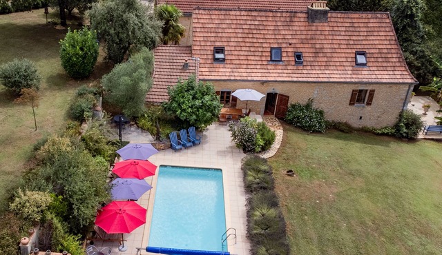 Large authentic very attractive house with pool