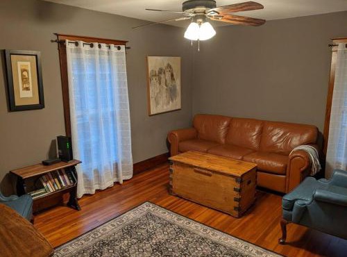 Large Bakery Apartment - Central Downtown Location