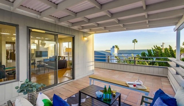 Large balcony 1 BR Guesthouse in Pacific Beach
