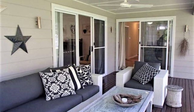 Large Beach House near 2 beaches