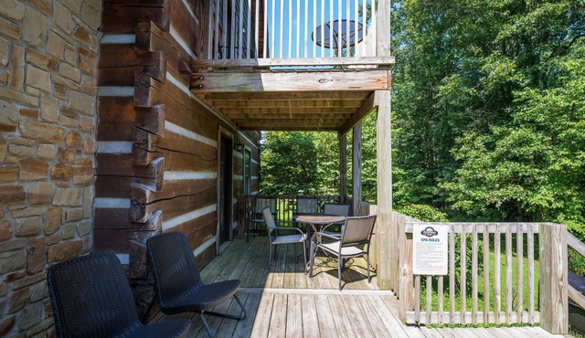 Large, beautiful Cabin near Story Indiana