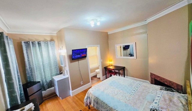Large beautiful room in Federal Hill Downtown