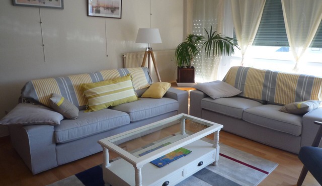 Large bright apartment with garage Centre Quimper