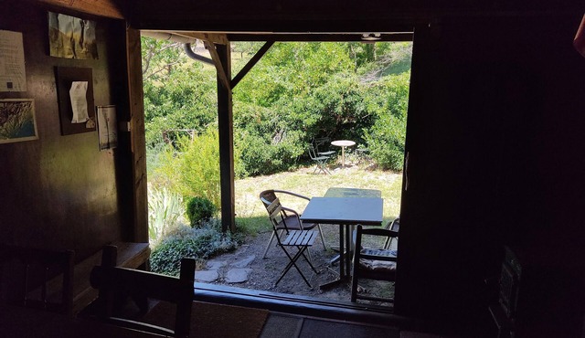 Large Cabin located between two mountains