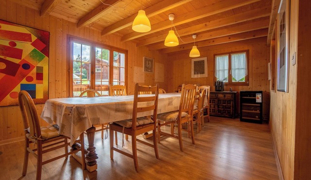 Large chalet located a few minutes walk from the Place de la Barboleuse, the train station, shops an