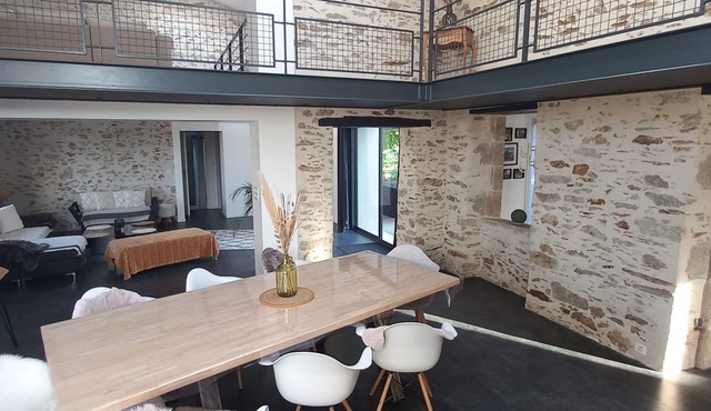 Large charming property in the countryside, 3* furnished for tourism