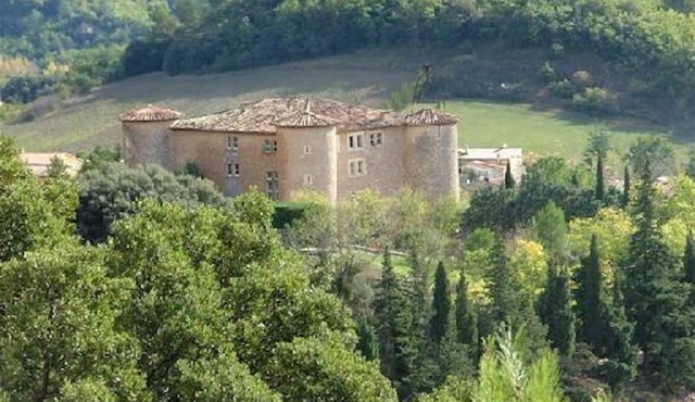 Large character house with private pool, View of the hills