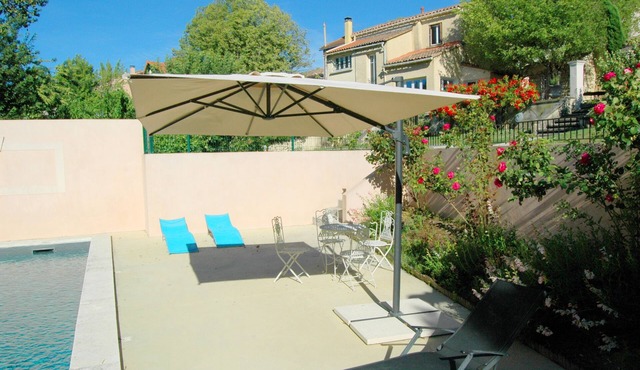 Large charming cottage in Carpentras (prox. Ventoux Provence), calm of the countryside