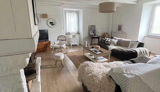 Large charming house in the heart of nature