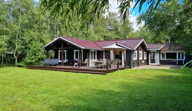 Large child-friendly holiday home North Sealand