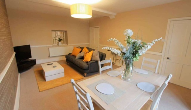 Large Clifton One Bed Flat + Parking