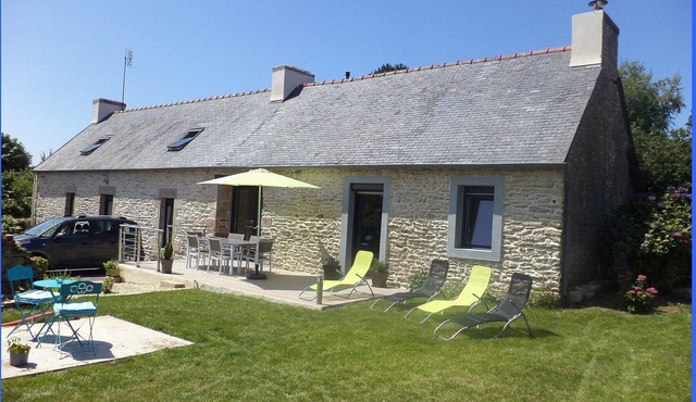 Large close to the sea character cottage