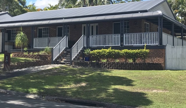 Large Colonial Queenslander Home perfect for families, couples or groups