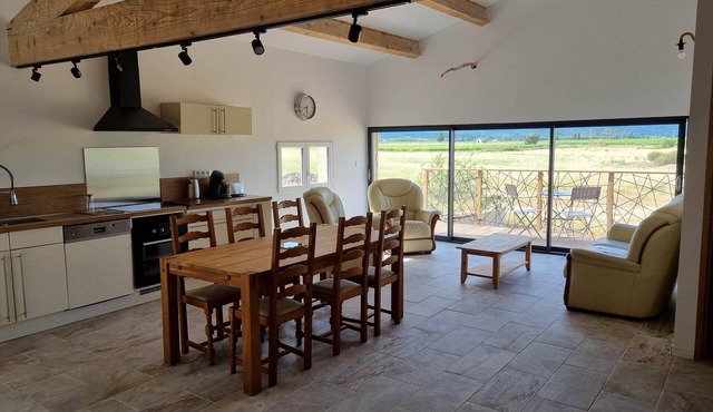 Large, comfortable 4-star holiday cottage for 4/6 people, Bellevue