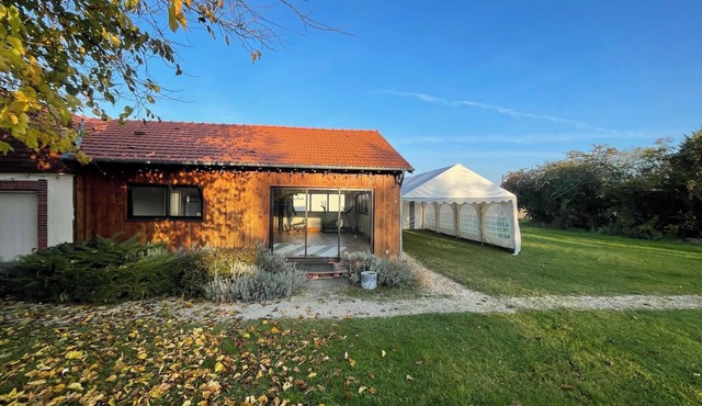 Large, comfortable gîte for families or groups - Nature & calm 1 hour from Paris