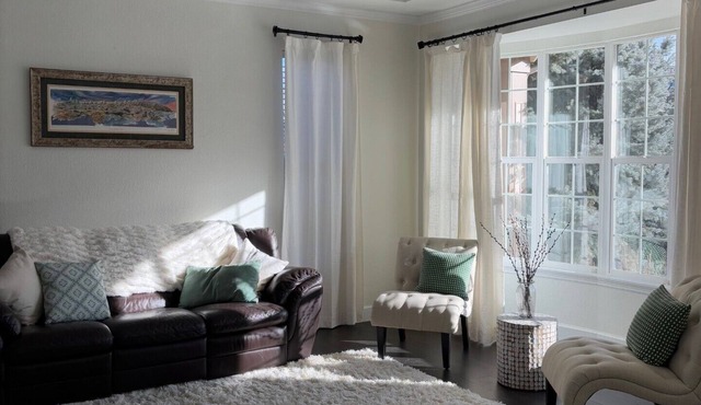 Large, comfortable 5-bedroom home with WiFi, AC, stocked kitchen and back yard