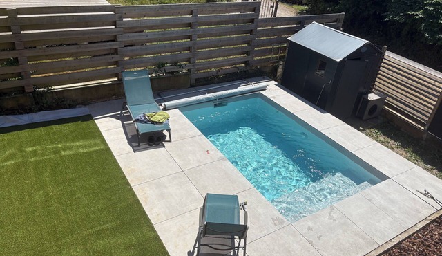 Large comfortable house with private pool in the countryside