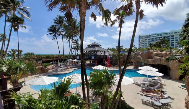 Large Connected Spacious 5-Bedroom Sunset Suite 141921