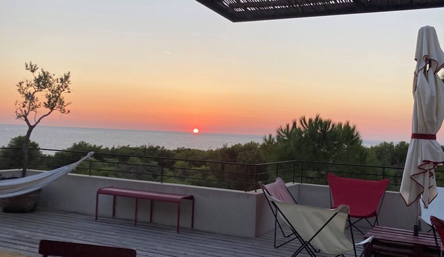 Large contemporary Corsica villa, Marine de Davia, 5 'walk from the beach