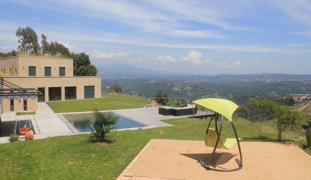 Large Contemporary Villa with Pool CANNES South of France