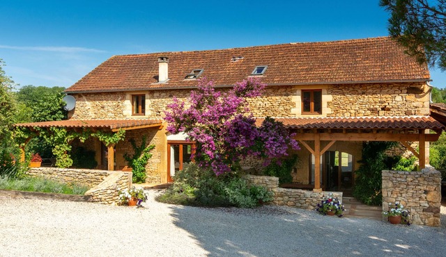 Large converted barn with private pool - Dordogne & Lot