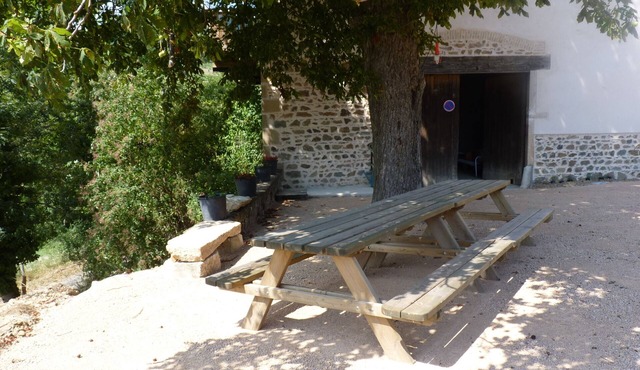 Large cottage of charm and character for 15 people