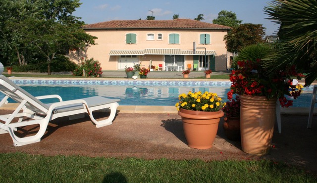 Large cottage T5 / 6 from 4 to 8 adults near Blagnac, Fenouillet close to AIR BUS