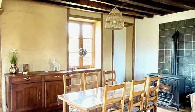 Large country house between Vienne and Berry