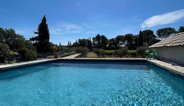 Large country house near Mont Ventoux