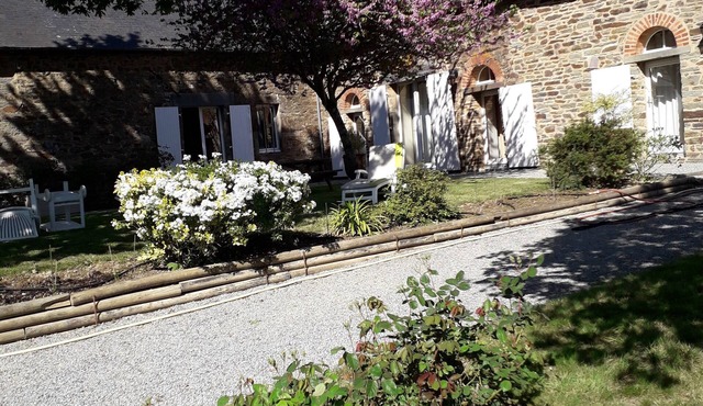 Large country house in stone farmhouse