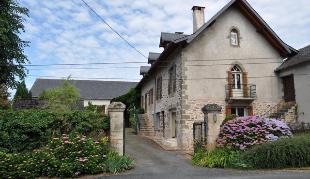 Large country house near the village of Juillac (sleeps 14)