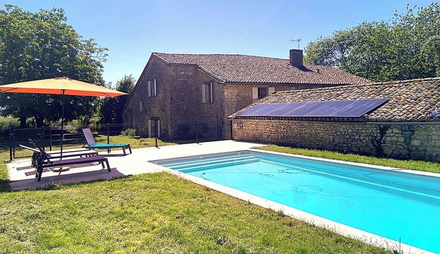 Large country house with swimming pool. Southern Charente Perigord Vert border