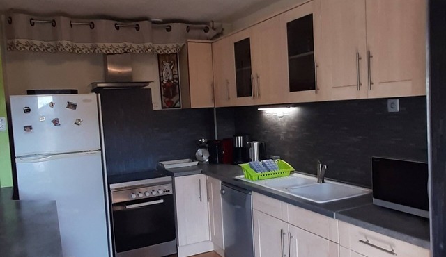 Large country house with 5 bedrooms and 8 beds