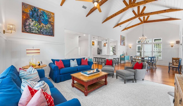 Large Designer Home with Prime WaterColor Location near Tennis Center and Seasid