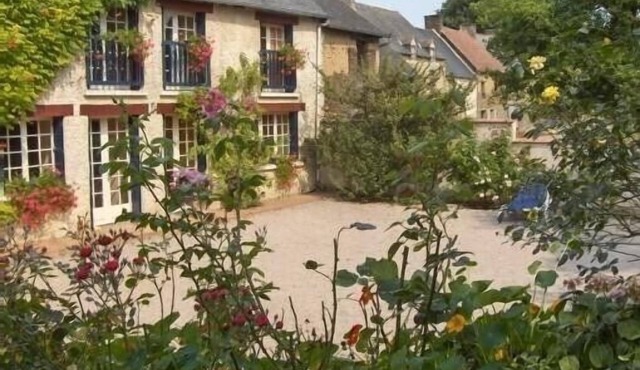 Large detached house 180 m2