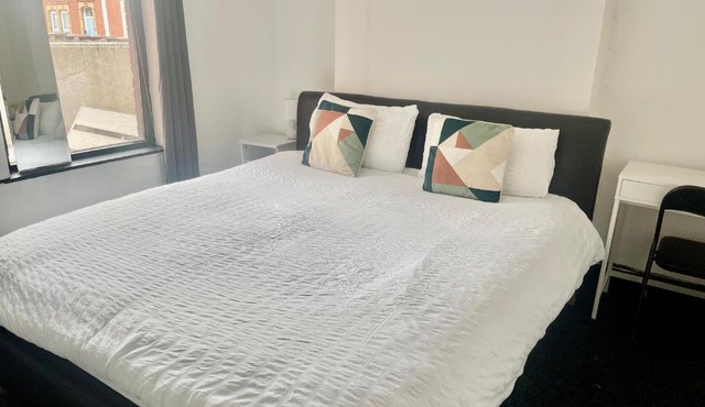 Large double room BS11