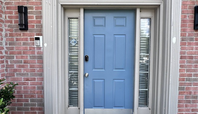 Large East Atlanta Home - 4 bedrooms/3 full baths - Sleeps 10