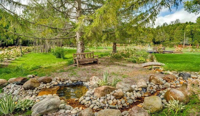Large Estate with Luxury Collection of Amenities