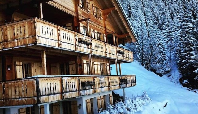 Large Exclusive Family Friendly Chalet in Murren.