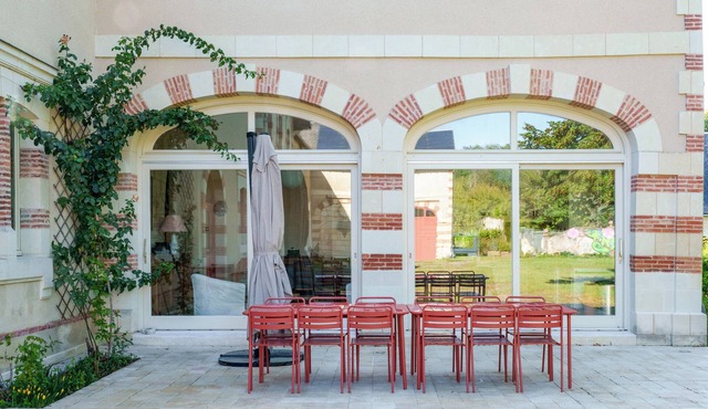 Large family home 15 p. between Azay and Chinon