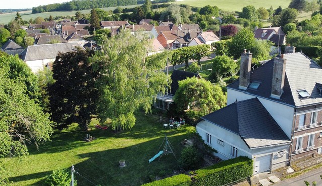 Large family home in Saint-Mards-en-Othe