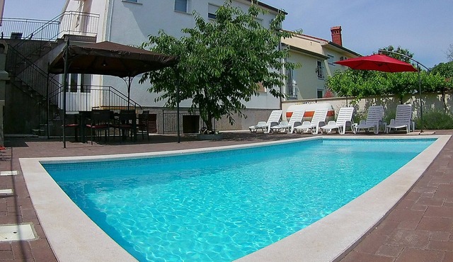 Large family apartment with private pool