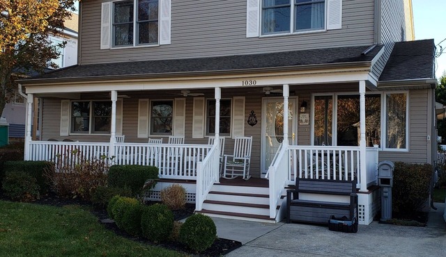 Large Family Beach Home in Heart of Cape May - Pet Friendly!
