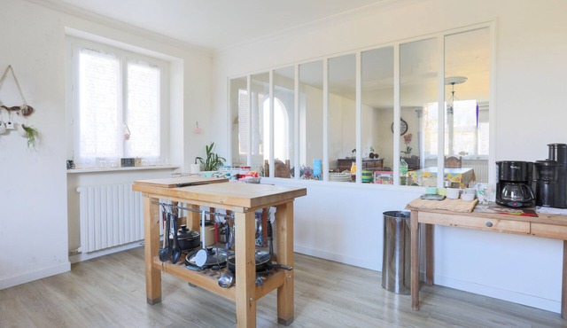 Large family farmhouse for 6 to 12 people