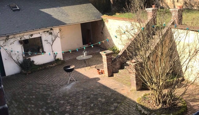 Large family house with heated swimming pool