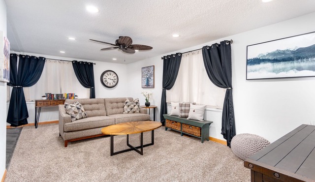 Large family friendly home with 2 kitchens, game room.