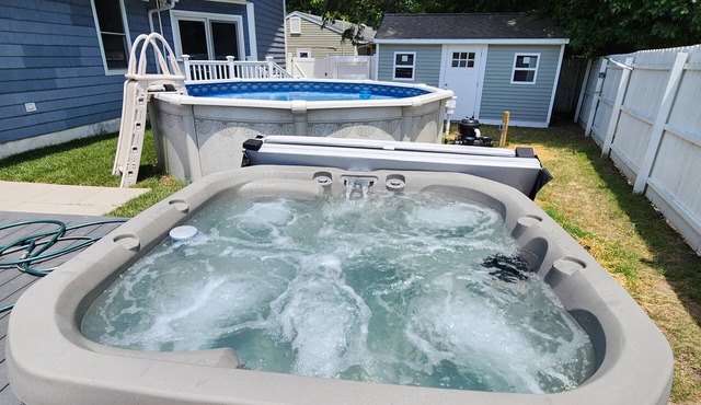 Large Family Fun, 6BR/3 Bath, POOL, HOTTUB, Fenced Yard