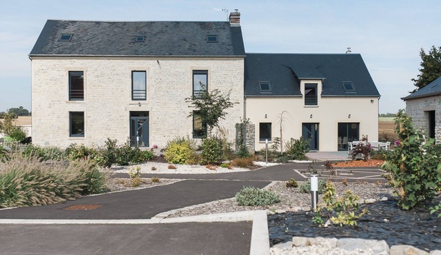 Large family gîte for 8 people, near the D-Day landing beaches and Bayeux